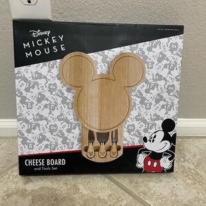 Disney Mickey Mouse cheese board set charcuterie